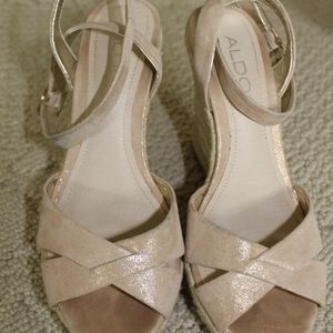 Aldo Gold Wedges
